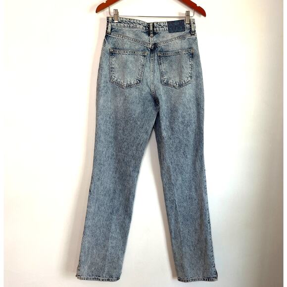 We The Free Free People Hi Rise Distress Straight Acid Wash Jeans Size 29 Rigid - Picture 2 of 10